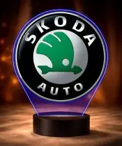 Lampka LED 3D Skoda Logo Personalizowana z Imieniem Napisem RGB Pilot Prezent dla Kierowcy